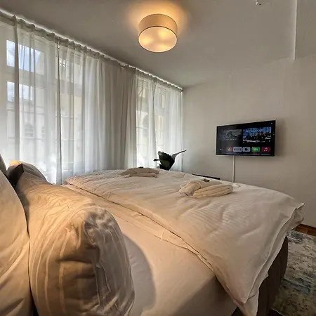 Nr 3 Lichtdurchflutetes Am Historischen Marktplatz 66 Qm #cosiness Company 23 * Schwerin